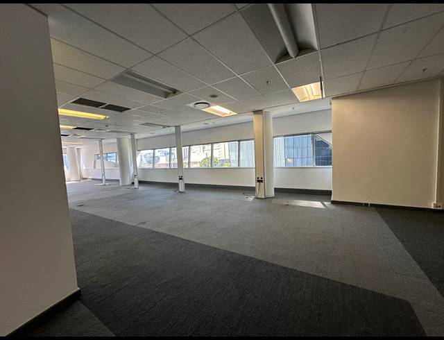 1,368M² OFFICE TO LET IN SANDTON CENTRAL